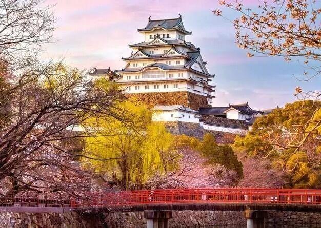 Ravensburger: Himeji Castle Japan Puzzle (1000pc Jigsaw) Board Game