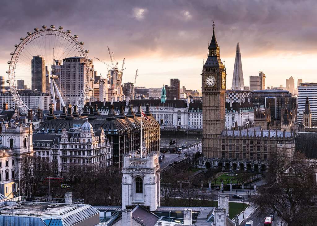 Ravensburger: Beautiful Skylines - London (1000pc Jigsaw) Board Game