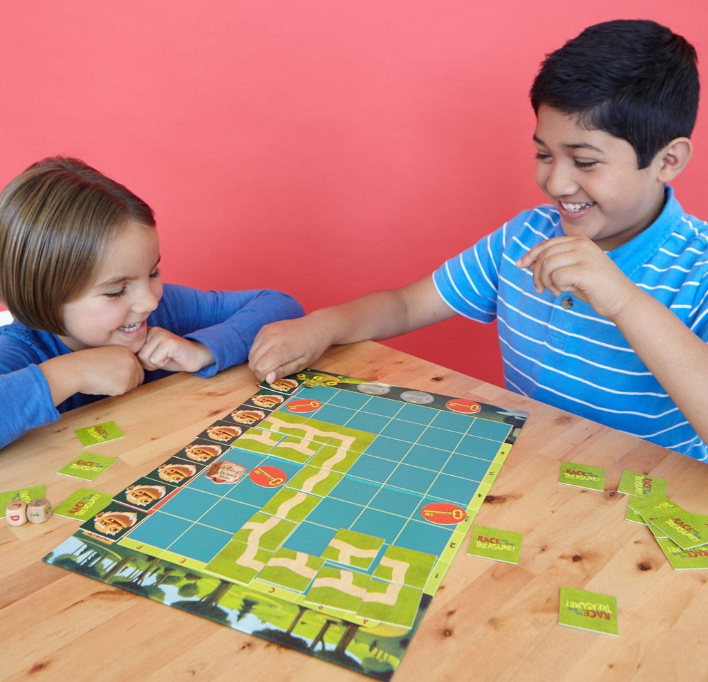 Peaceable Kingdom: Race to the Treasure! Board Game