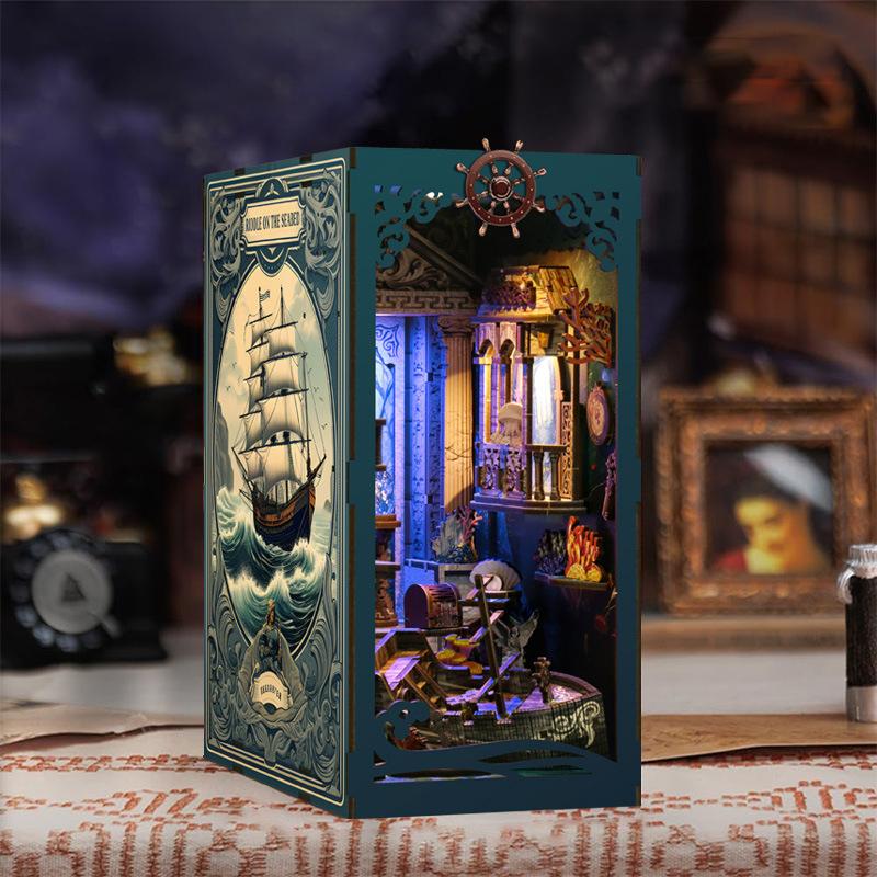 DIY Book Nook Kit with Light - Sea Explorer Board Game