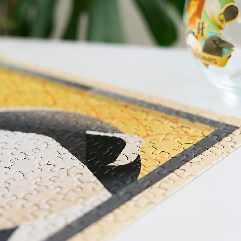 Erik: Harry Potter - Hufflepuff Potion Puzzle (322pc Jigsaw) Board Game